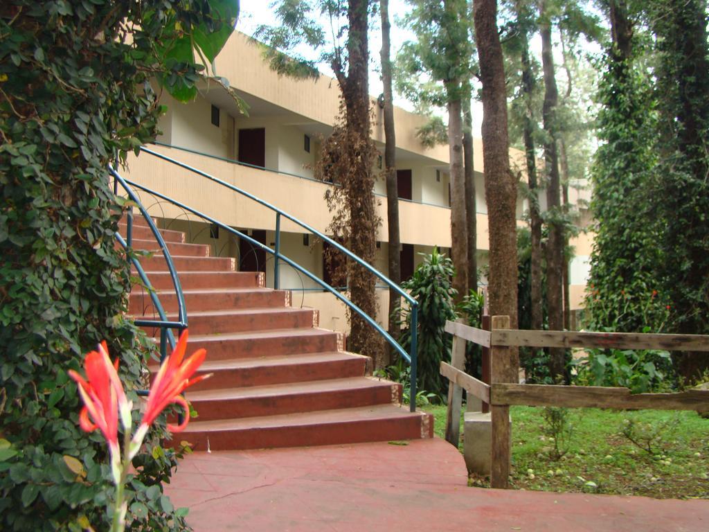 Hotel Shevaroys Yercaud Exterior photo