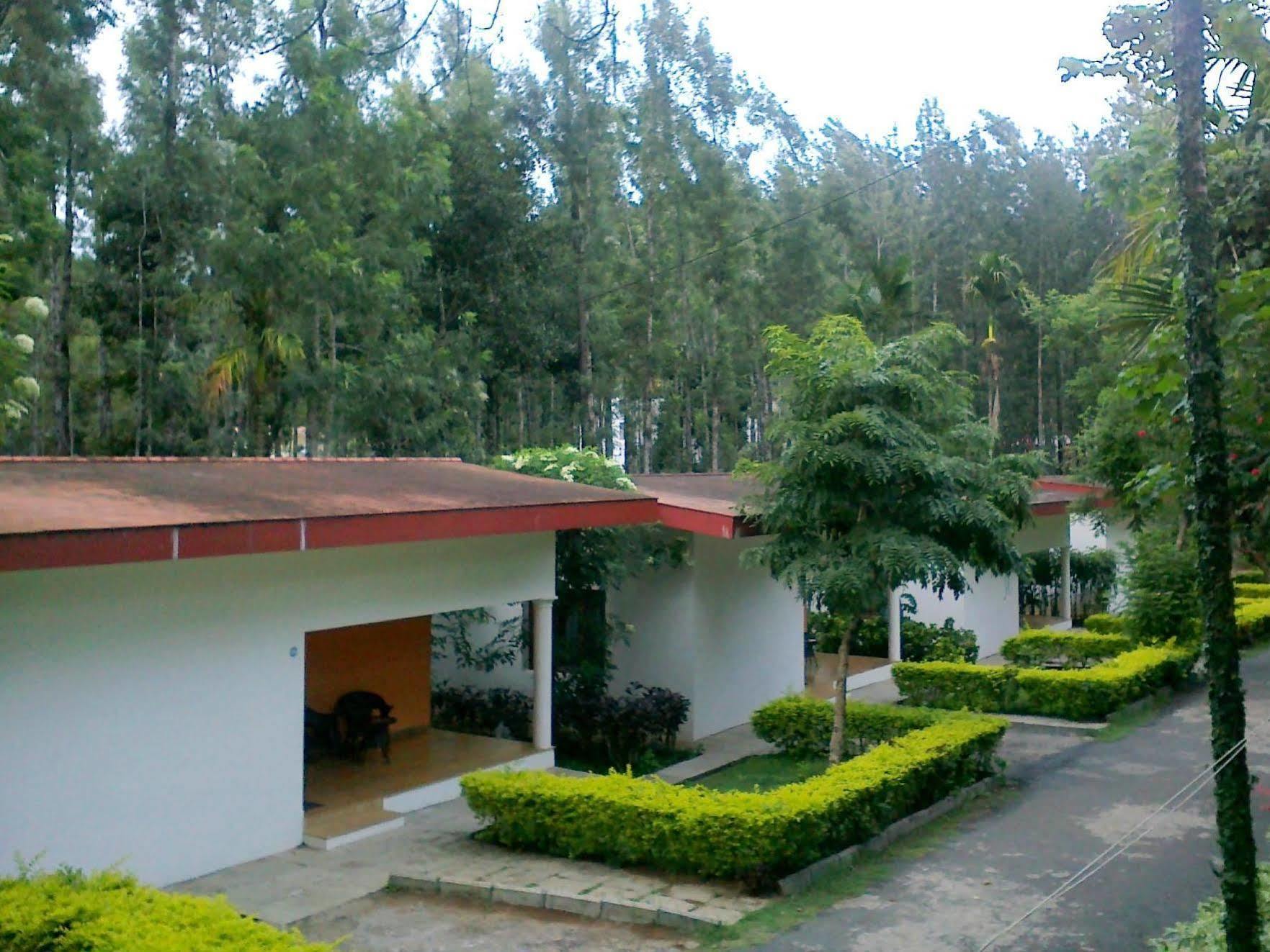 Hotel Shevaroys Yercaud Exterior photo